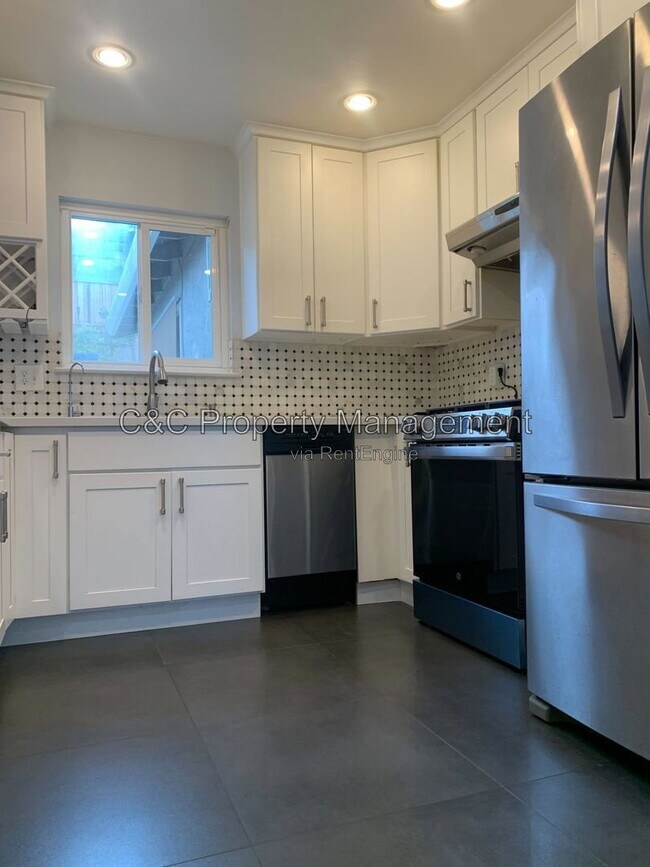 Foto del edificio - 3836 Glengarry Dr