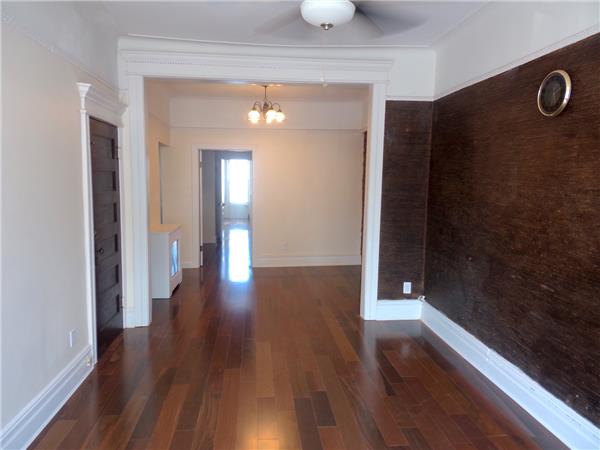 Building Photo - 33 72nd St