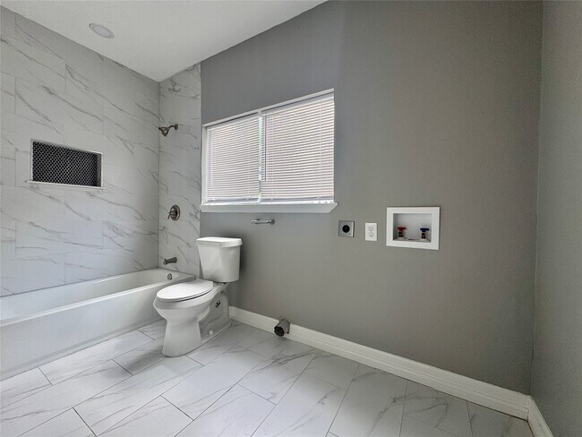 Foto del edificio - 4106 Robertson St