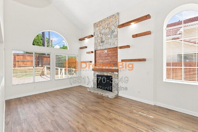 Foto del edificio - 7963 Townsend Dr