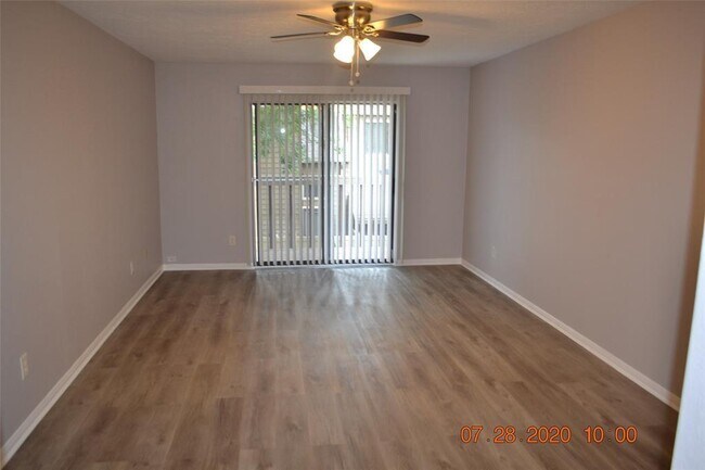 Building Photo - 2379 Briarwest Blvd