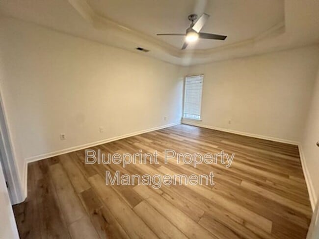 Foto del edificio - 210 Rocky Ridge Dr