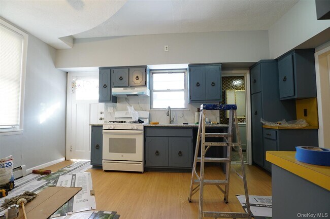 Foto del edificio - 91-06 97th Ave