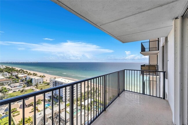 Foto del edificio - 2201 S Ocean Dr