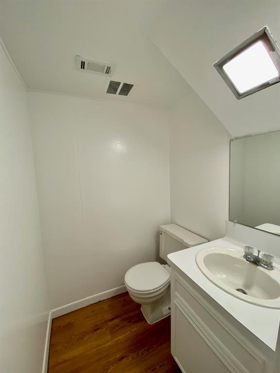 Building Photo - 3916 Mandell St