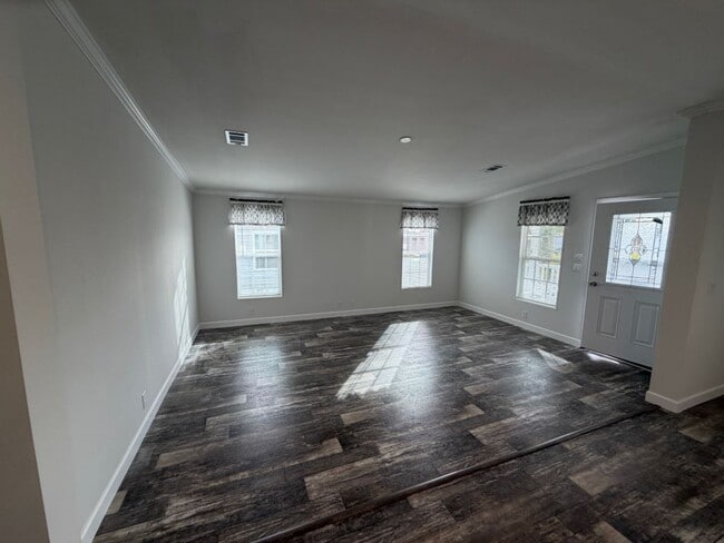 Building Photo - 79 5th St W