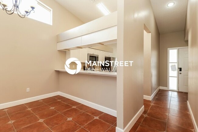 Building Photo - 3 Bedroom Pet-Friendly Home in TAMPA, FL with Main Street Renewal