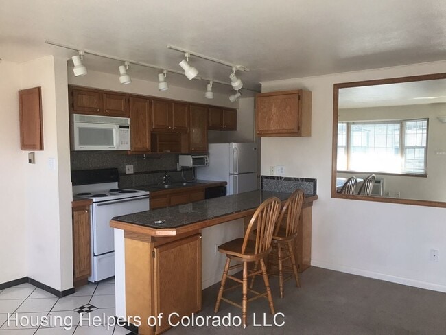 Building Photo - 1 br, 1 bath House - 680 S Lashley Lane #313