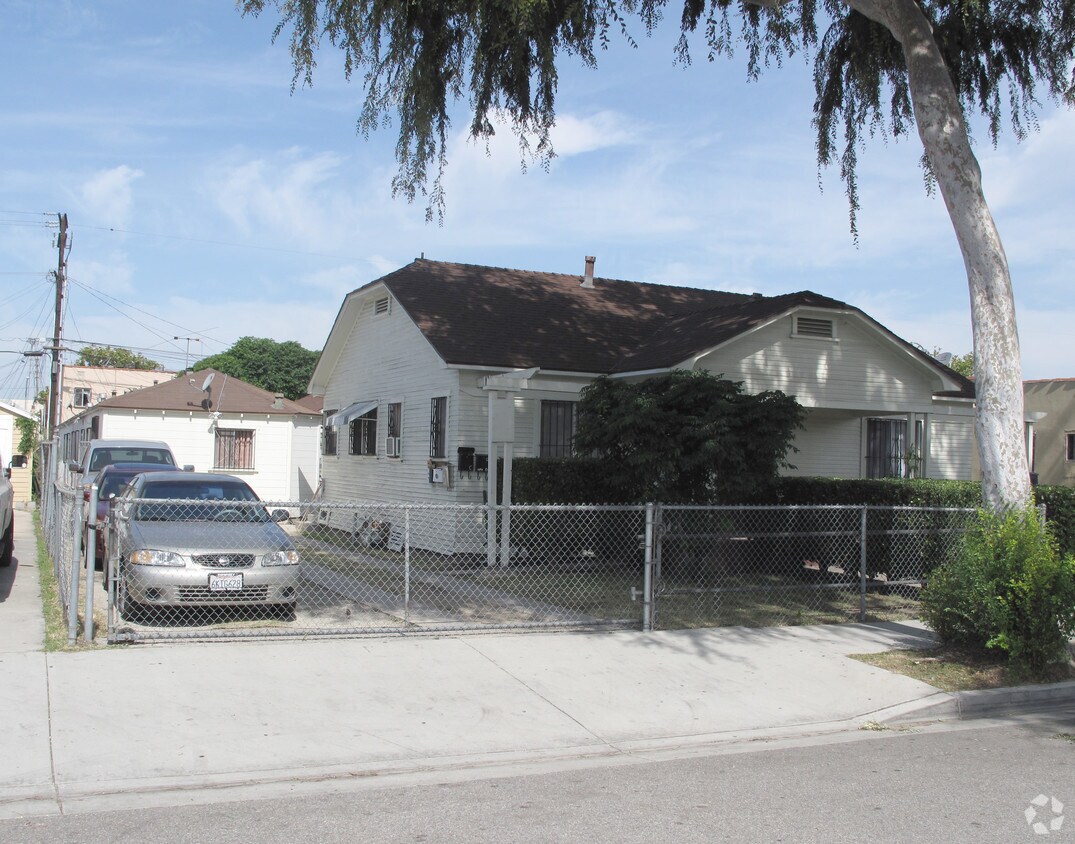 Foto principal - 6909 Malabar St