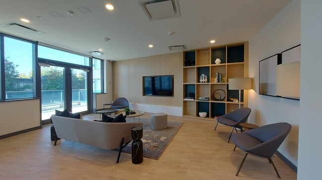 Building Common Area - 10448 University Dr