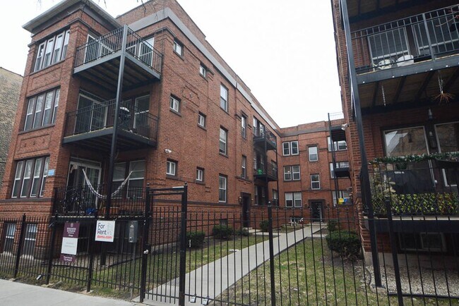 Foto del edificio - 1708 W Wallen Ave