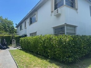 Building Photo - 1258 Marseille Dr