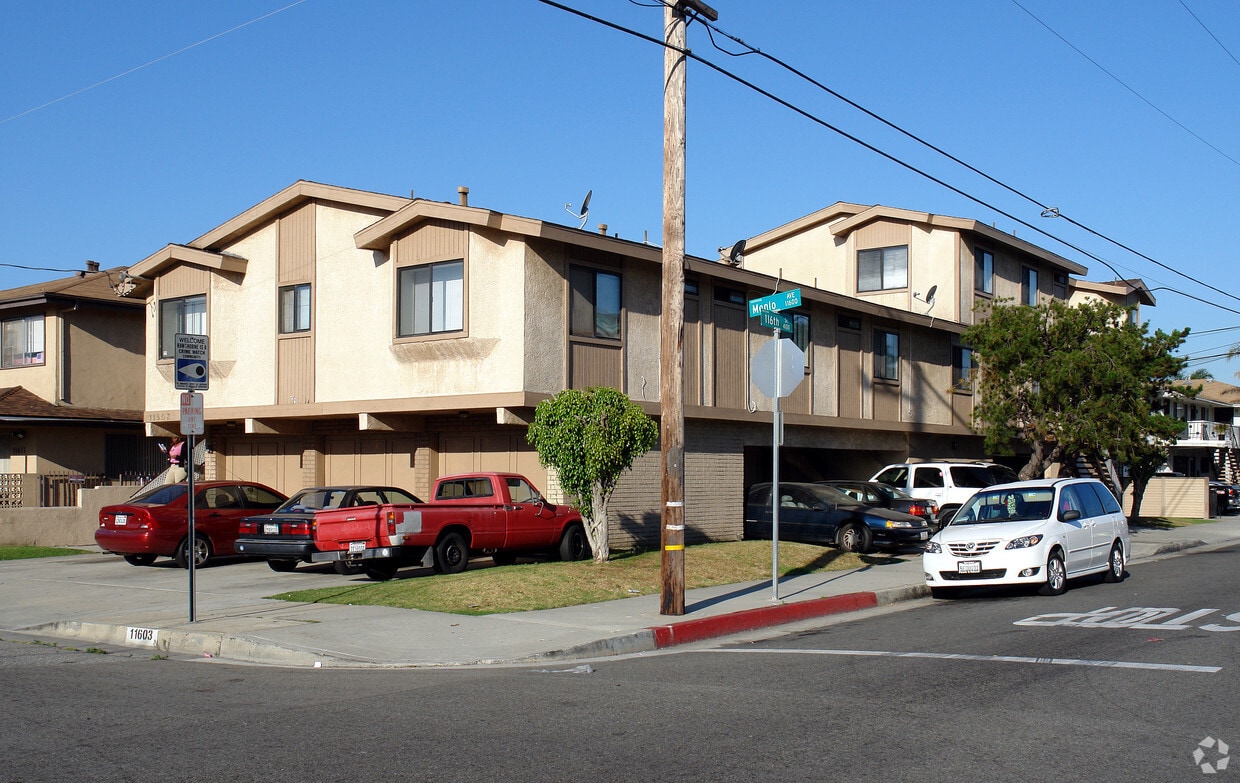 11603 Menlo Ave, Hawthorne, CA 90250 11603 Menlo Ave Hawthorne, CA Apartments for Rent in