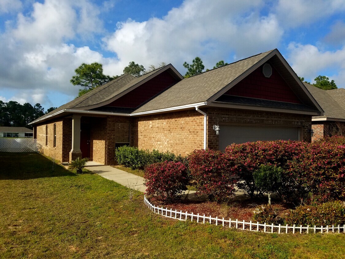 Foto principal - 9708 Brookstone Way