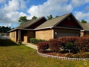 Building Photo - 9708 Brookstone Way