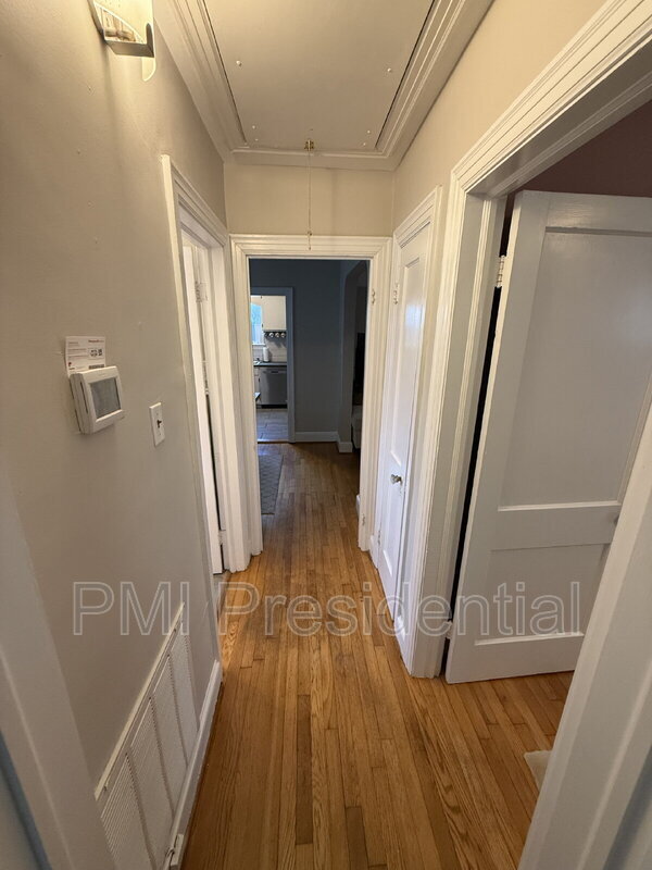 Foto del edificio - 7346 Edgeworth Rd