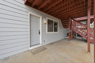 Building Photo - 1164 Yosemite St
