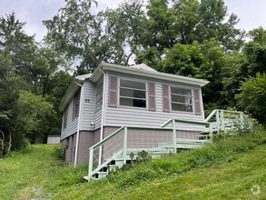 Building Photo - 50 Oakcrest Dr