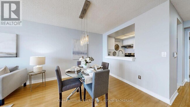 Building Photo - 7-1517 Concorde Pl