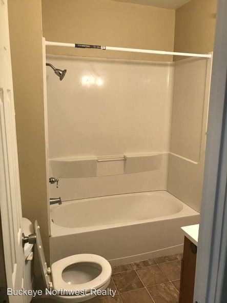 Foto del edificio - 4 br, 1 bath House - 621 Woodland Ave