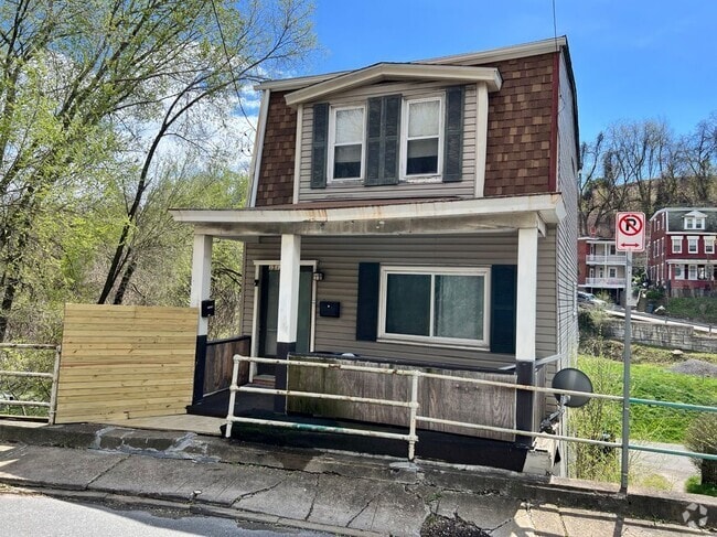 Building Photo - 1511 St Patrick St