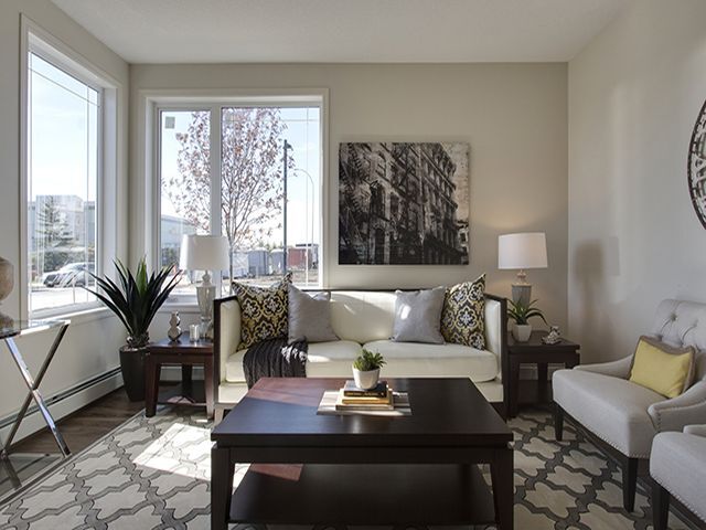 Photo de l'intérieur - Airdrie Place Apartments