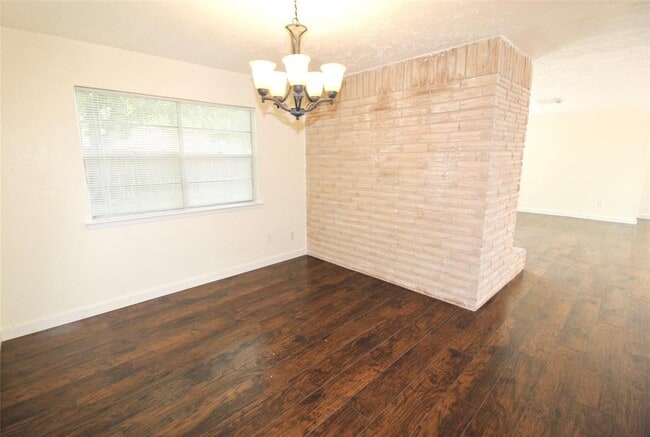Building Photo - 10402 Gulfstream Ln