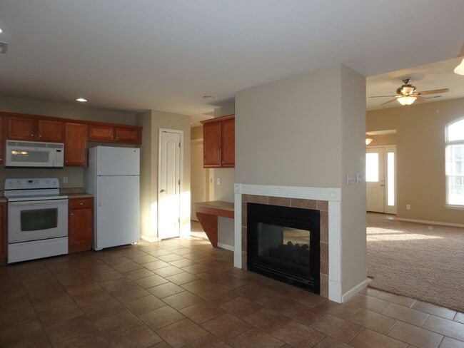 Building Photo - Nice 3 Bed 2 Bath House In Hunters Gate!