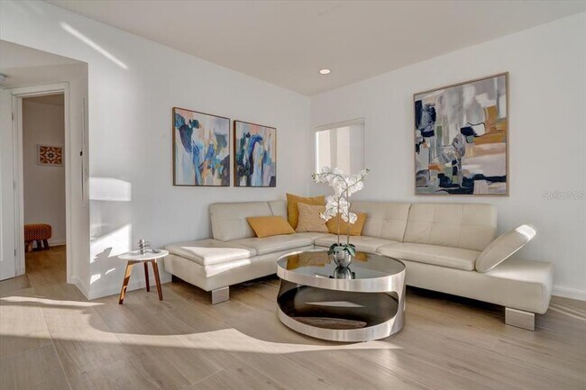 Building Photo - 17852 Lee Ave