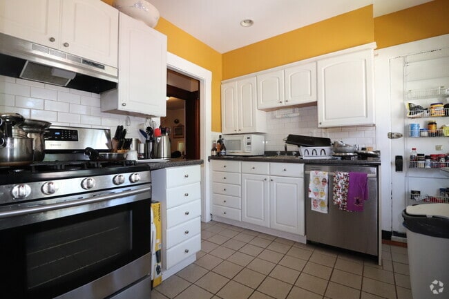 Building Photo - 37 Brington Rd