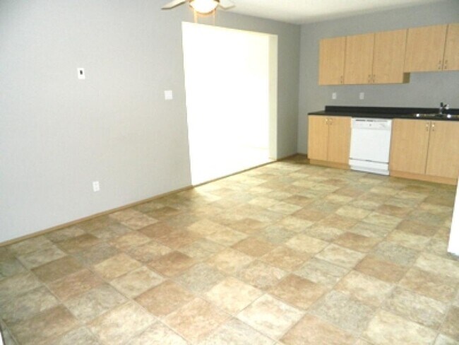 Photo du bâtiment - Wentworth Apartments