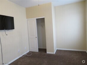 Building Photo - 9342 Autumn View Ave
