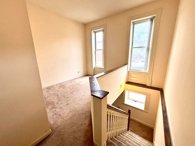 Entryway towards front of building - 2325 S 10th St
