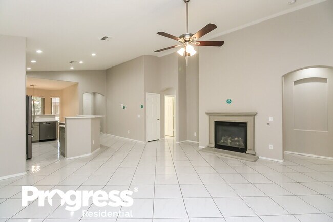 Foto del edificio - 3890 S Coach House Dr