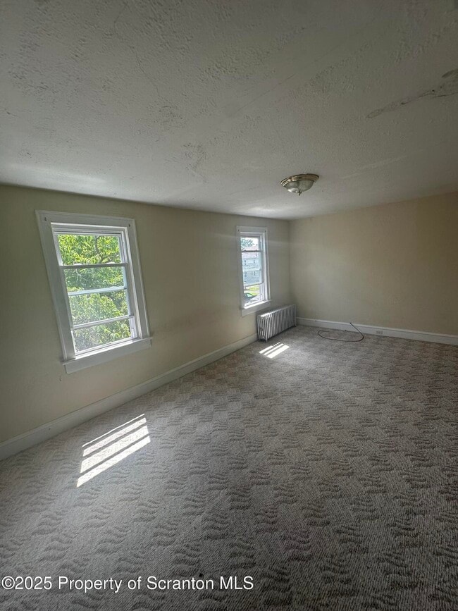 Building Photo - 159 New Mallery Pl