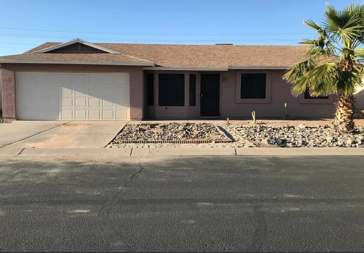 Foto principal - 814 W Hess Ave