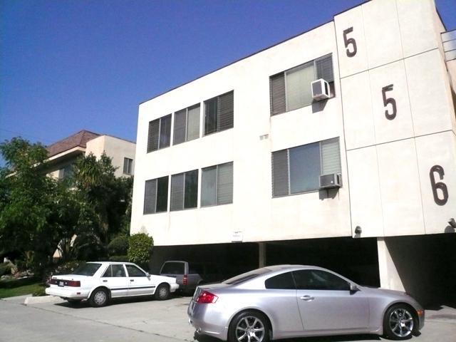 Building Photo - 556 Kings N Rd