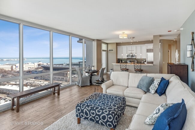 Building Photo - 1629 S Prairie Ave