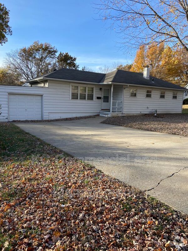 Wood Hills Apartments under 2,500 Kansas City, MO 1 Rentals