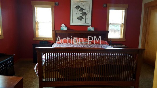 Foto del edificio - 218 W Bell St