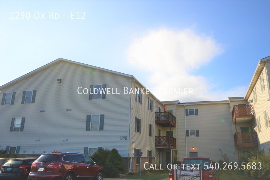 Primary Photo - Beautifully Renovated 2 Bedroom, 2 Bath Condo
