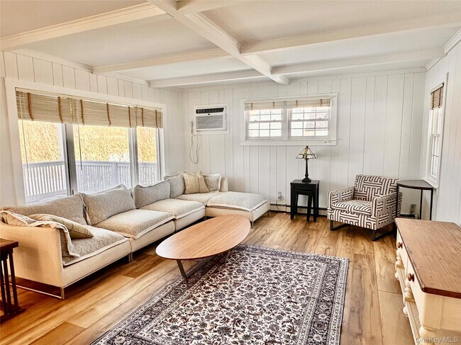 Foto del edificio - 16 Osceola Ln