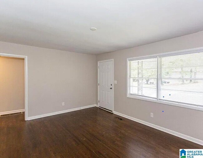 Building Photo - 1601 4th St NW