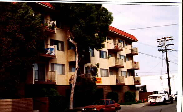 Foto del edificio - 550 W 16th St