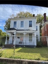 Building Photo - 712 W Washington St