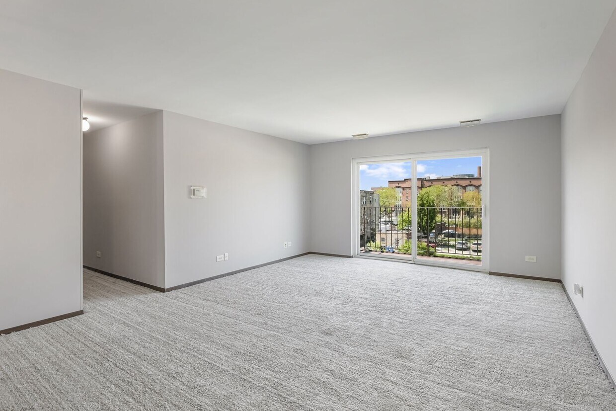Foto principal - Two Bedrooms & Two Full Baths in North Park