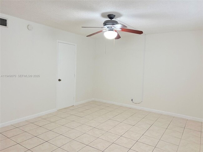 Foto del edificio - 6518 SW 41st St