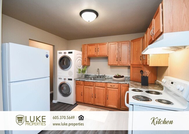 Building Photo - 3005 E 20th St