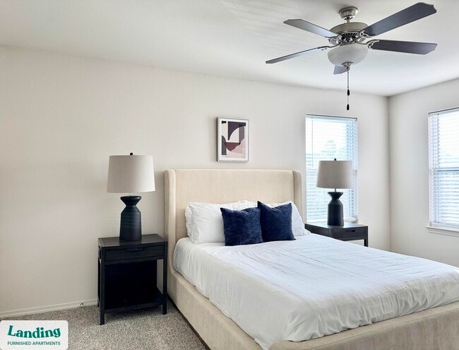 Foto del edificio - 301 Towne Center Dr