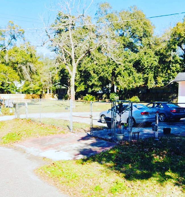 Phoenix Apartments under 1,500 Jacksonville, FL 5 Rentals